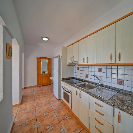 Apartment Canuta Baja-1 By Interhome